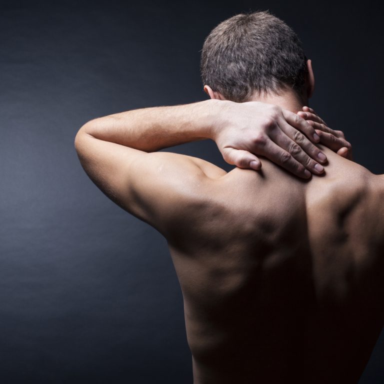 8-20-Actieve-correctie-scapula-geeft-meer-pijnverlichting-dan-passieve-correctie-119951329