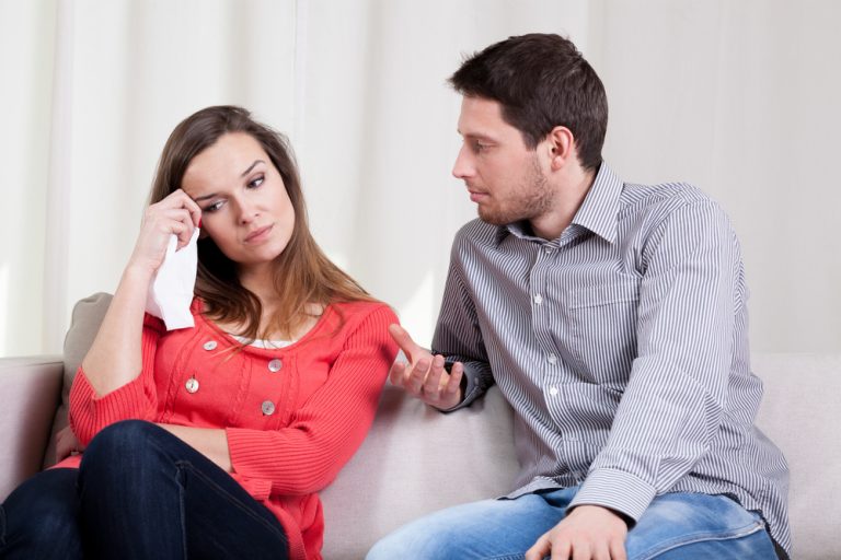 9-14-Catastroferen van pijn roept zowel positieve als negatieve reacties op bij partner_214784563